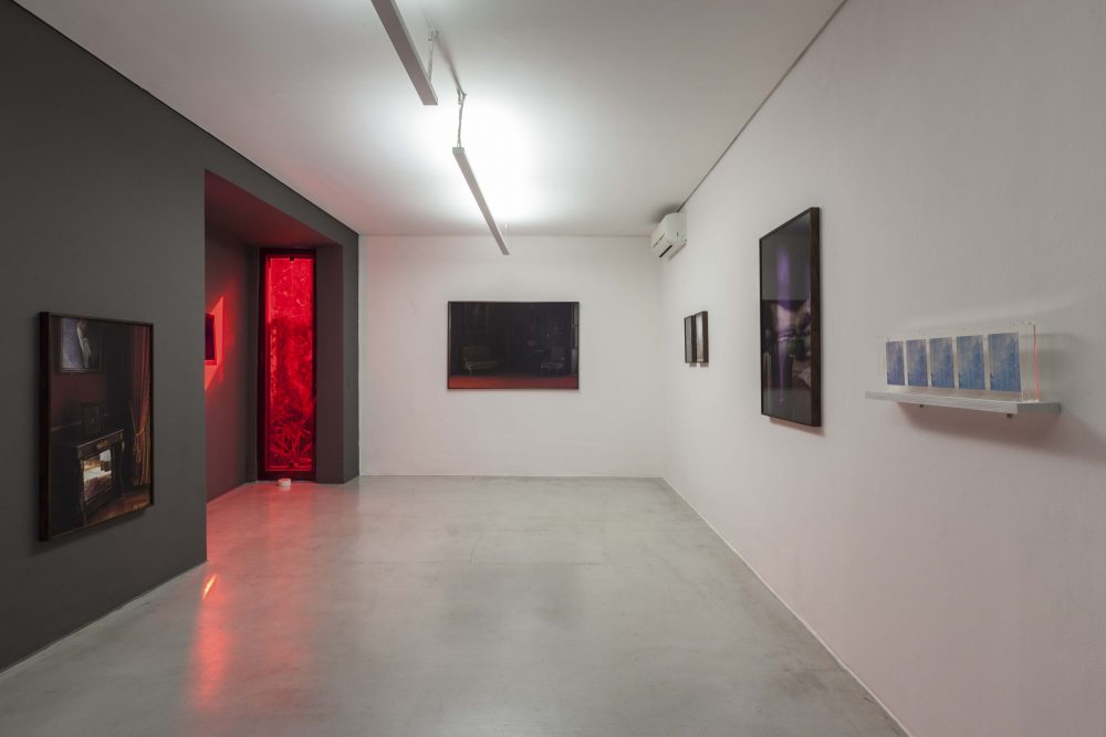 Vista da exposição 'Museu mise-en-scène' na Zipper Galeria. Projeto Zip'Up 2017. Foto: Gui Gomes 